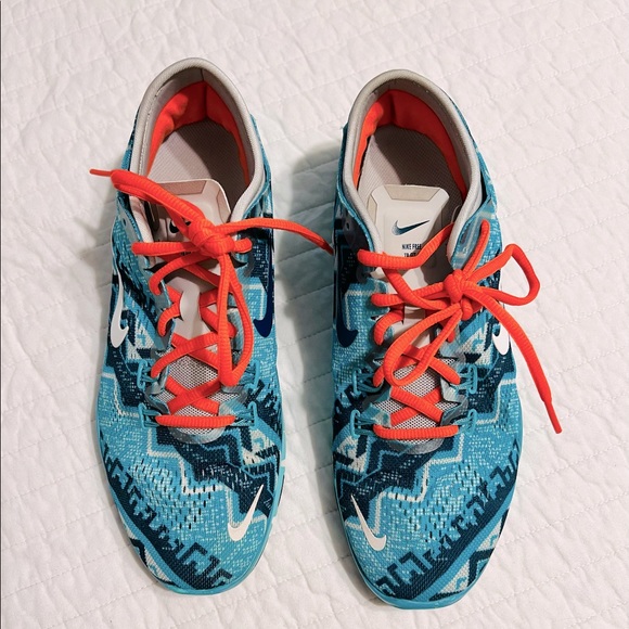 Nike Shoes - Nike Free Tr 4 Turquoise, Navy, and White with Orange Laces, size 8.5